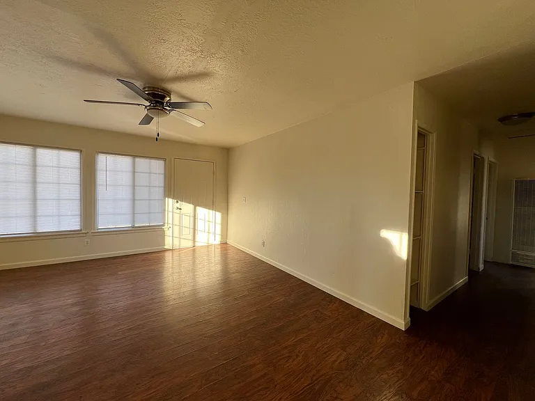 1400 Nancy St — Photo 6