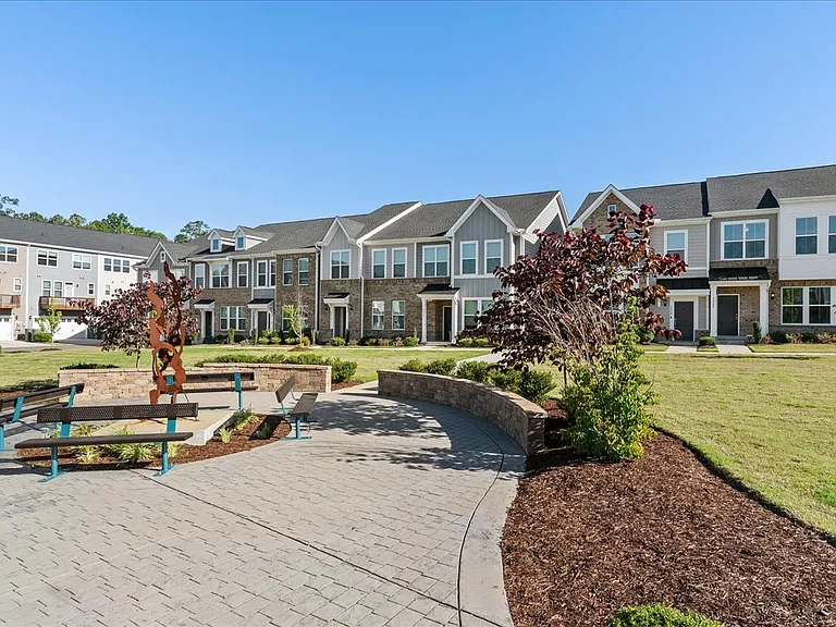 7906 Flatrock Park Dr — Photo 19