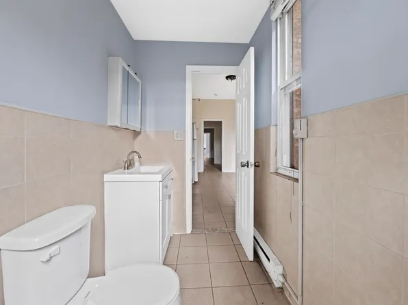 207 15th Street image 17 of 19