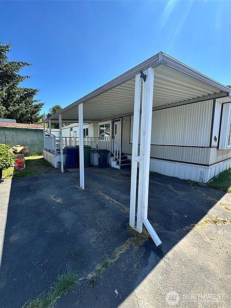 4th image of 16600 25th Avenue NE #83