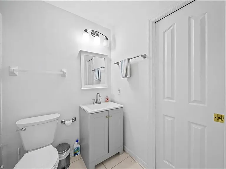 627 Saint Andrews Blvd — Photo 16