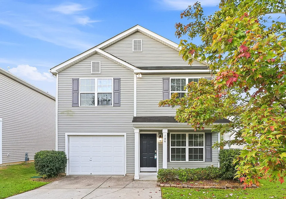 706 Waterlemon Way