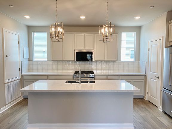 3rd image of 1478 Sea Ln