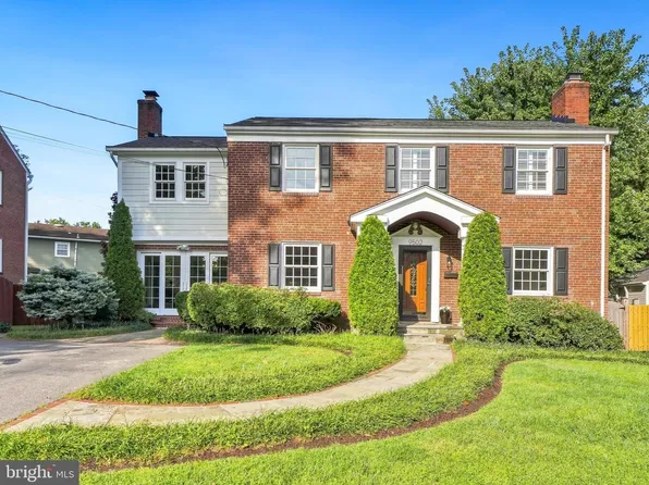 9502 Edgeley Rd, Bethesda, MD 20814
