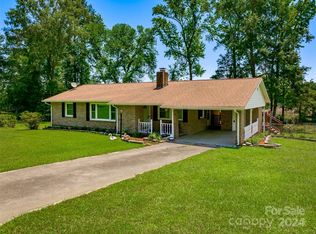178 Wildwood Rd, Great Falls, SC 29055