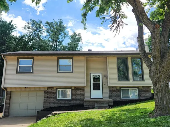 13715 Birchwood Ave, Omaha, NE 68137