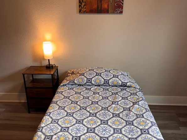(undisclosed Address), Houston, TX 77051
