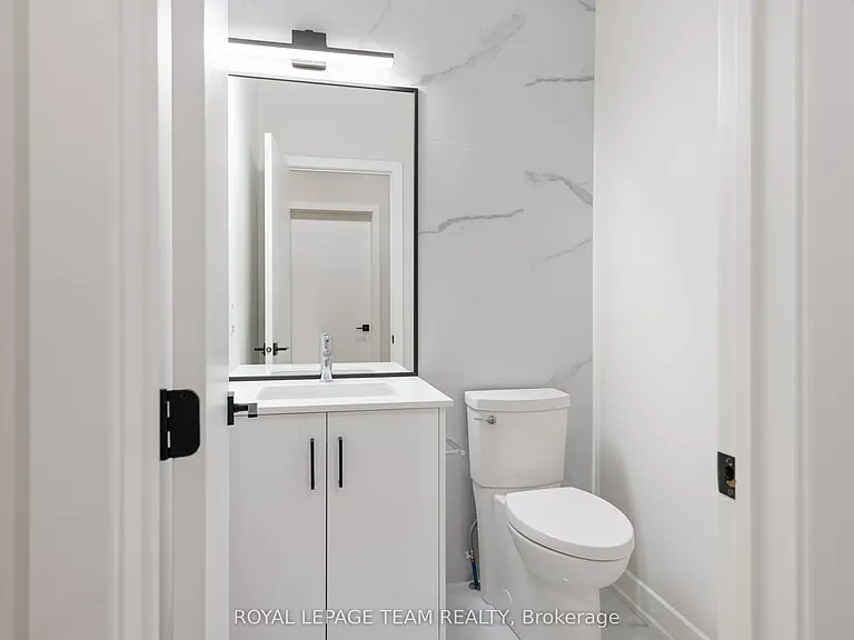 49 Grosvenor Ave #3 — Photo 14