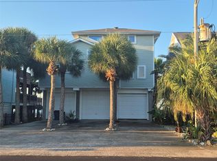 1823 Port O Call St, Tiki Island, TX 77554