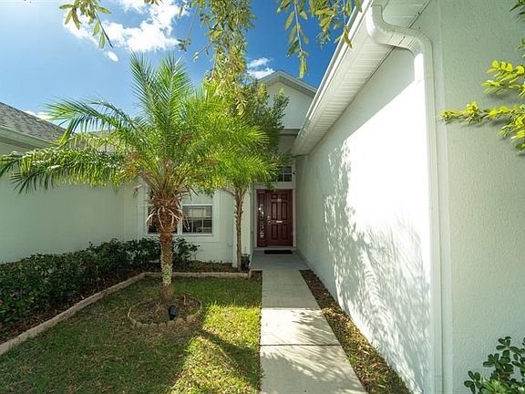 3rd image of 5440 Crepe Myrtle Cir