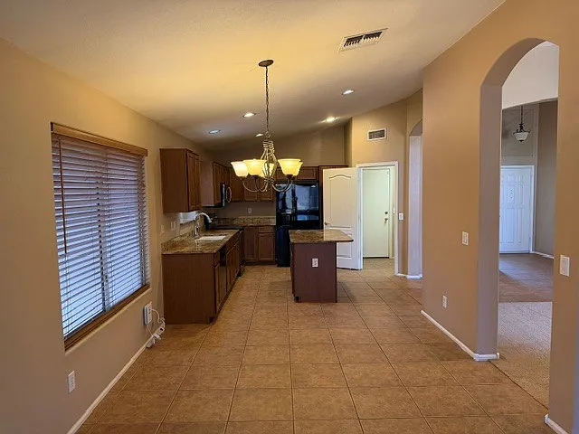 43194 W Sunland Dr — Photo 3