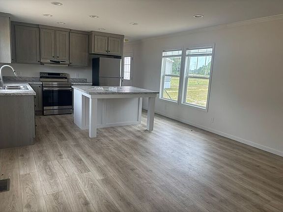 2nd image of 160 Rosewood Ct