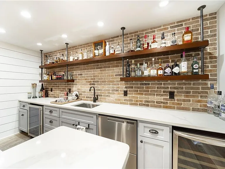 7740 Stratford Ln — Photo 26