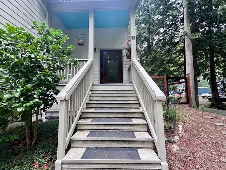 2 Tawny Cir — Photo 2