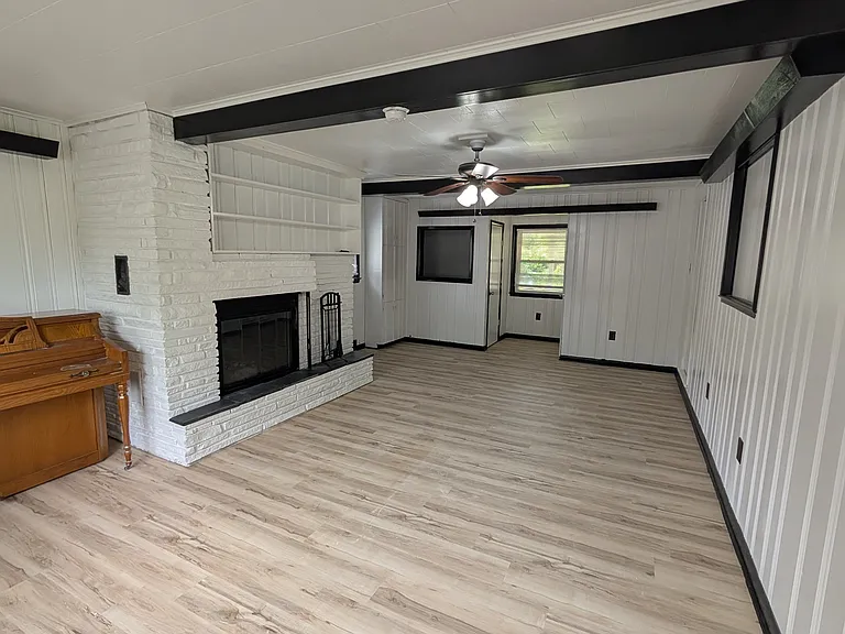 36 Warwick Rd — Photo 2