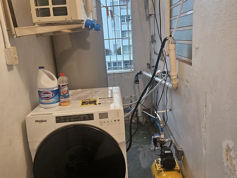 55 Calle Cervantes 3b3/1 Bay — Photo 6