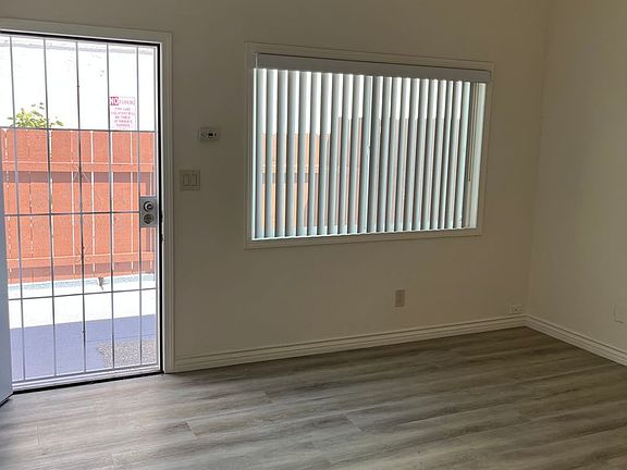 4th image of 4110-18 30th St #4110