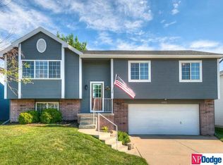 11202 Mary St, Omaha, NE 68164