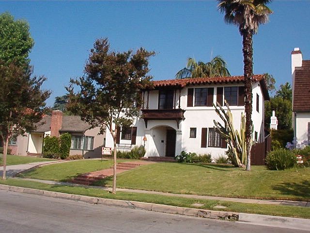 1st image of 405 La Mirada Ave