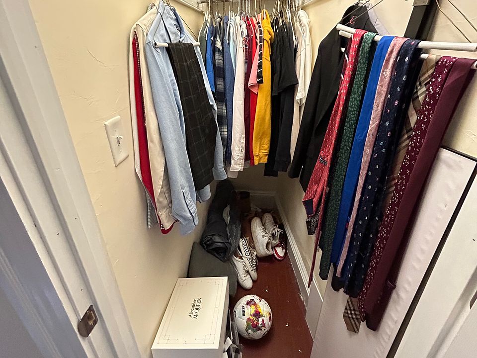 1st image of 55 Park Dr APT 15