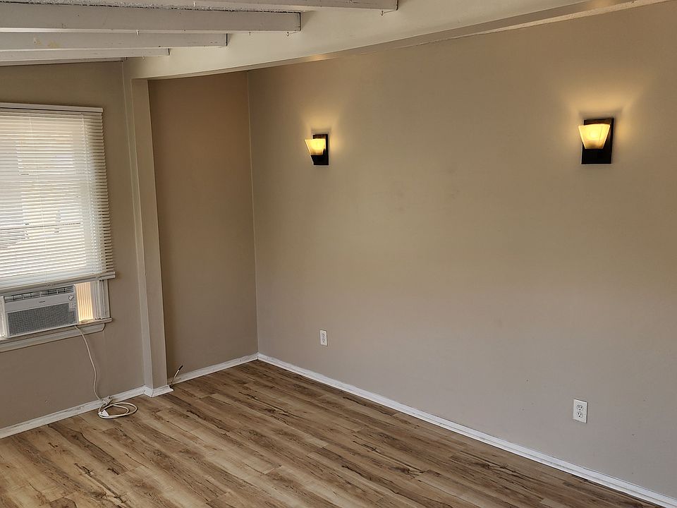 1st image of 2427 1/2 Andreo Ave