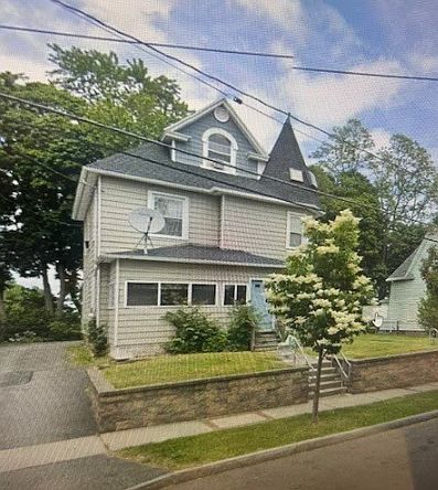 1st image of 16 Stutson St #2