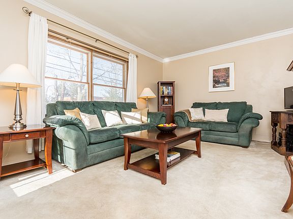 5th image of 2830 Bombridge Ct
