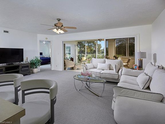 5th image of 26920 Wedgewood Dr APT 204
