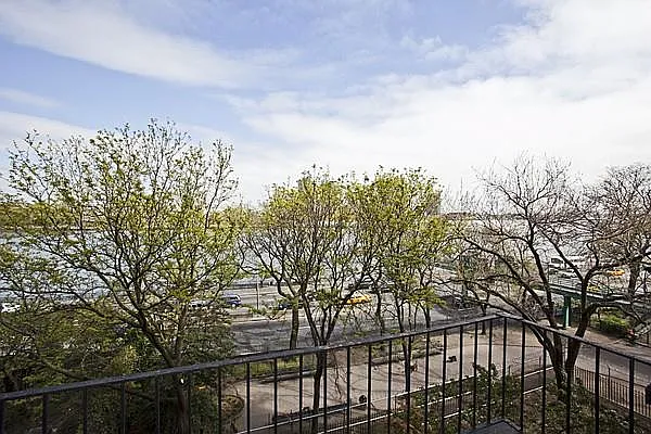 Sold by Charles H. Greenthal | media 30