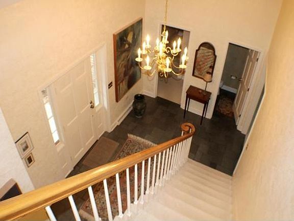 3rd image of 2025 Westwind Dr