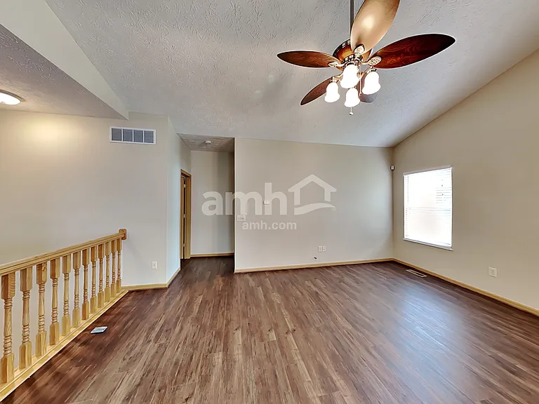 1468 E Quail Run Dr — Photo 6