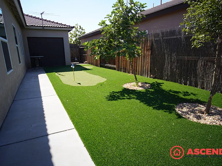 7918 Rhine Dr — Photo 15