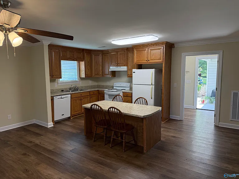 30222 Fort Hampton St — Photo 5