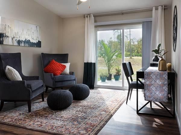 2nd image of 932 Cirrus St #102