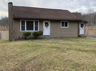 628 Budds Corners Rd, Red Hook, NY 12571