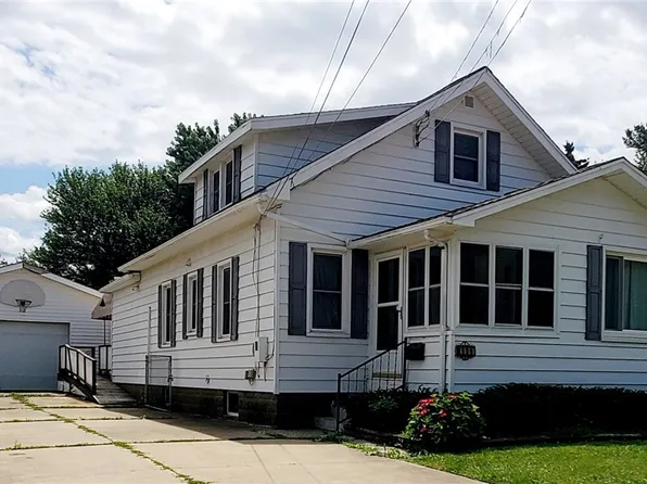 909 W 33rd St, Erie, PA 16508