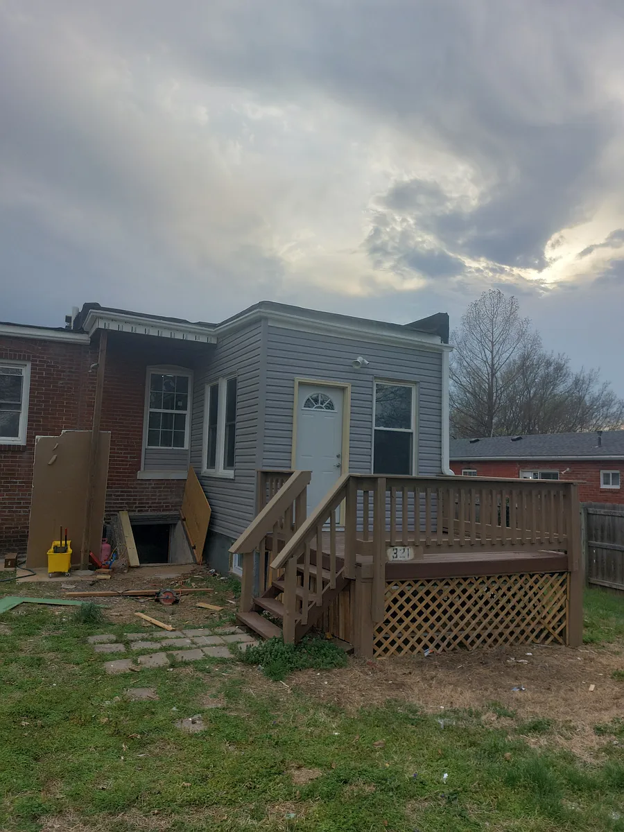 Building Photo - 321 Weiss Ave