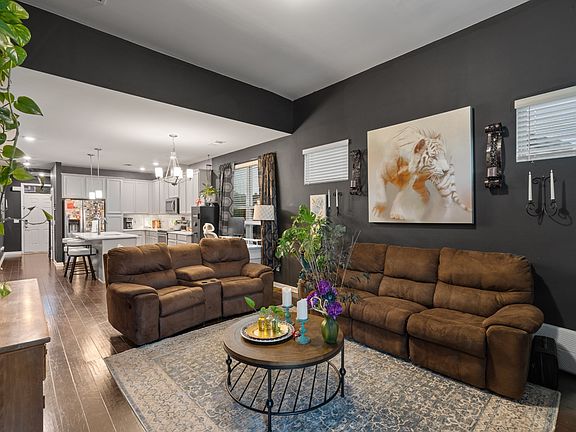 4th image of 110 Bluestem Ct