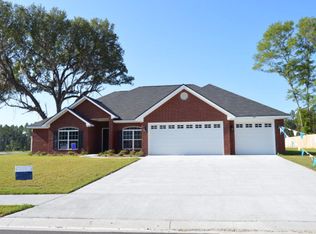 185 Nashview Trl, Allenhurst, GA 31301