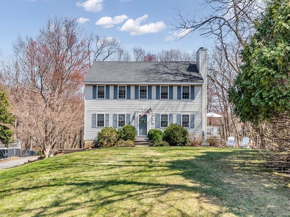 7 Bowdoin Dr, Haverhill, MA 01830