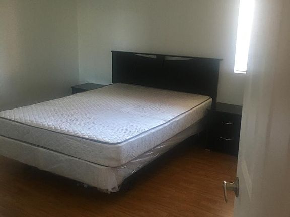 5th image of 4370 Sandy River Dr Unit 18