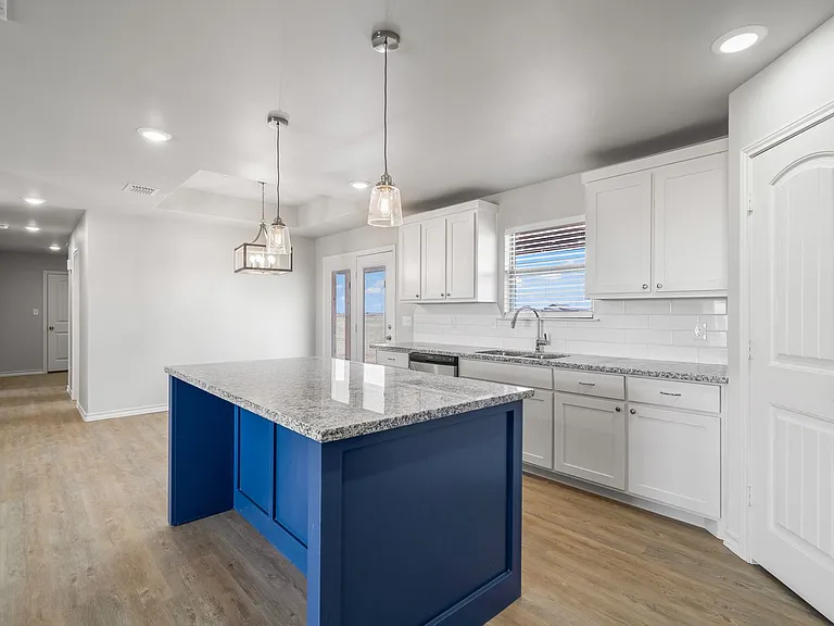 8907 N County Road 3200 — Photo 16