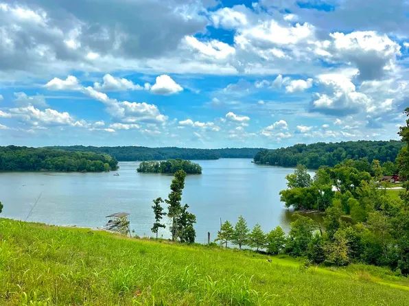 942 Rose Ln, Eddyville, KY 42038