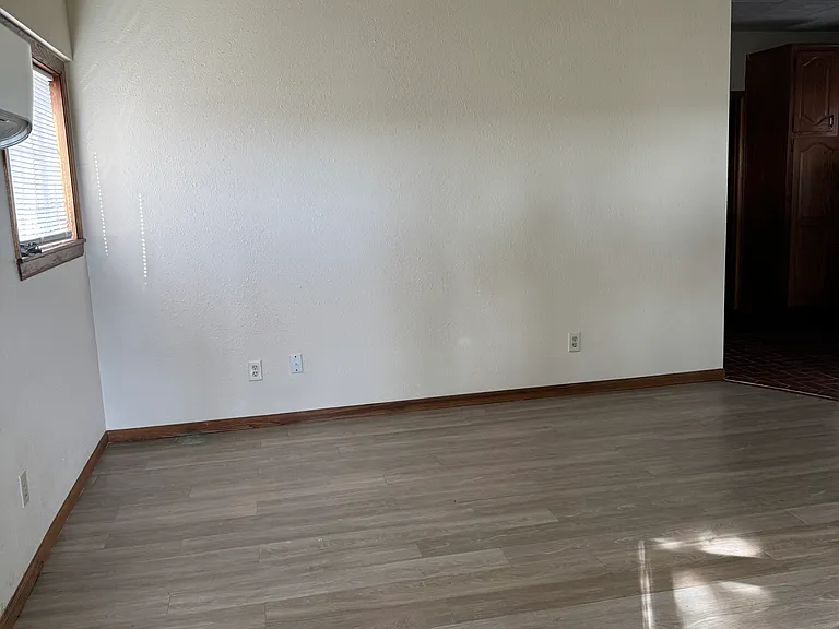 1177 Farm Road 1110 #B — Photo 4