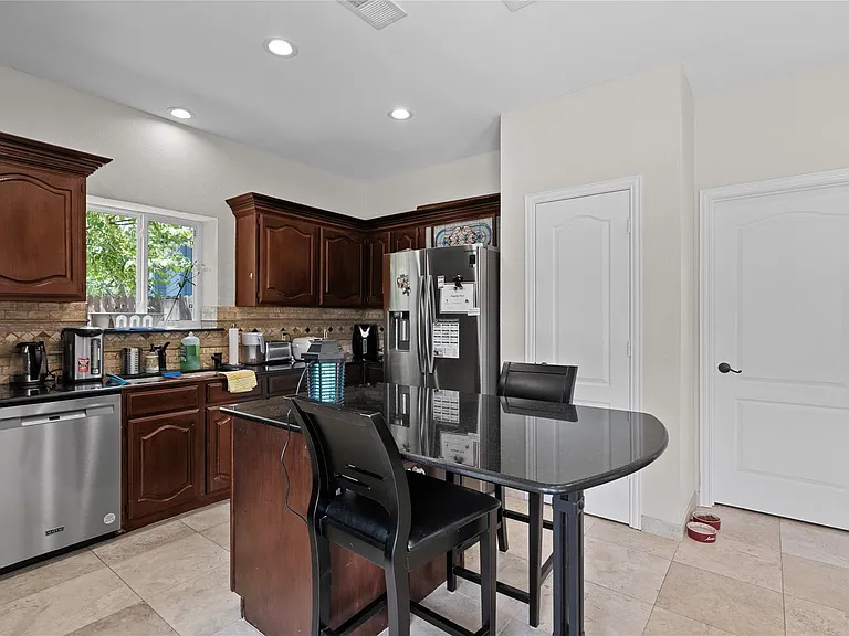 2136 Brownstone Ct — Photo 11
