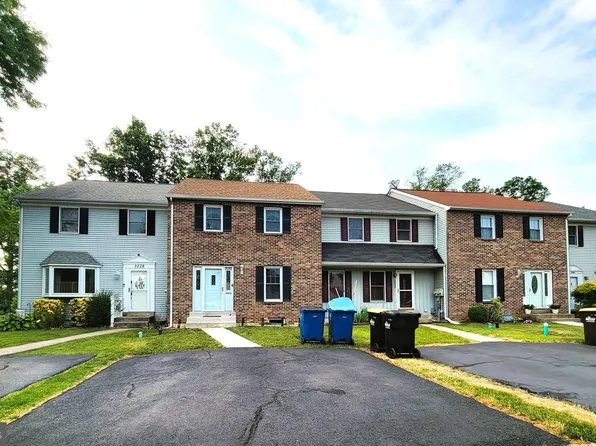 3232 Roxbury Rd, Hatfield, PA 19440