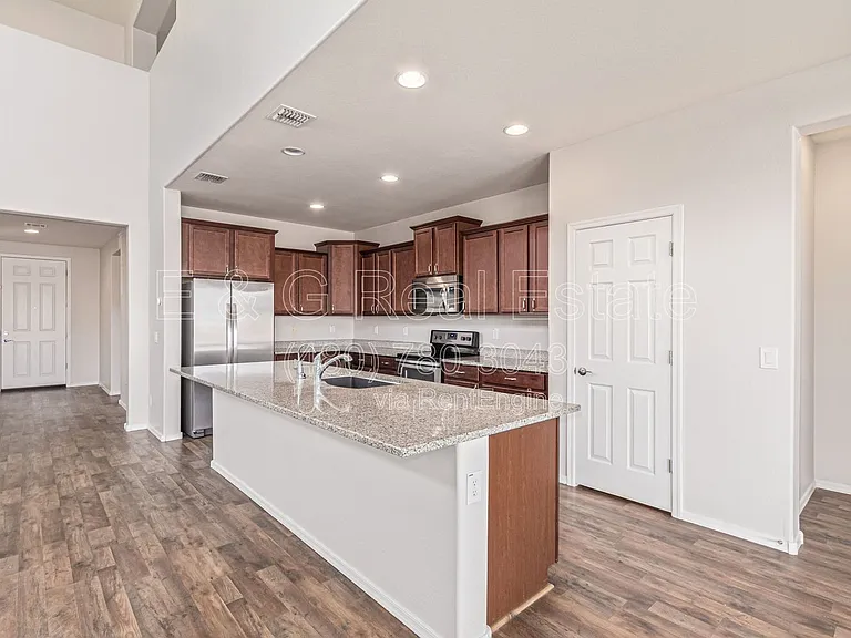 1130 W Danish Red Trl — Photo 2