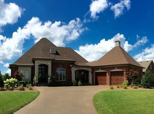 5206 Pebble Creek Pl, Louisville, KY 40241