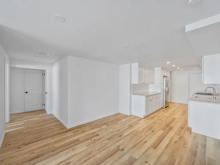 338 Virginia Ave — Photo 8