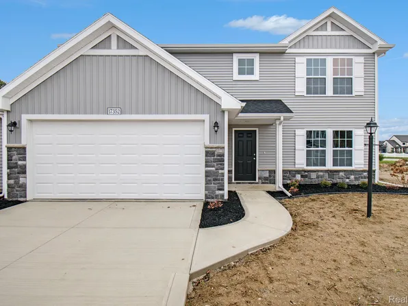 738 Lone Oak Way, Tecumseh, MI 49286